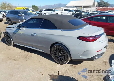 2024 Mercedes-Benz Cle 450 4Matic z USA, uszkodzony, nr VIN W1KMK6BB9RF025153